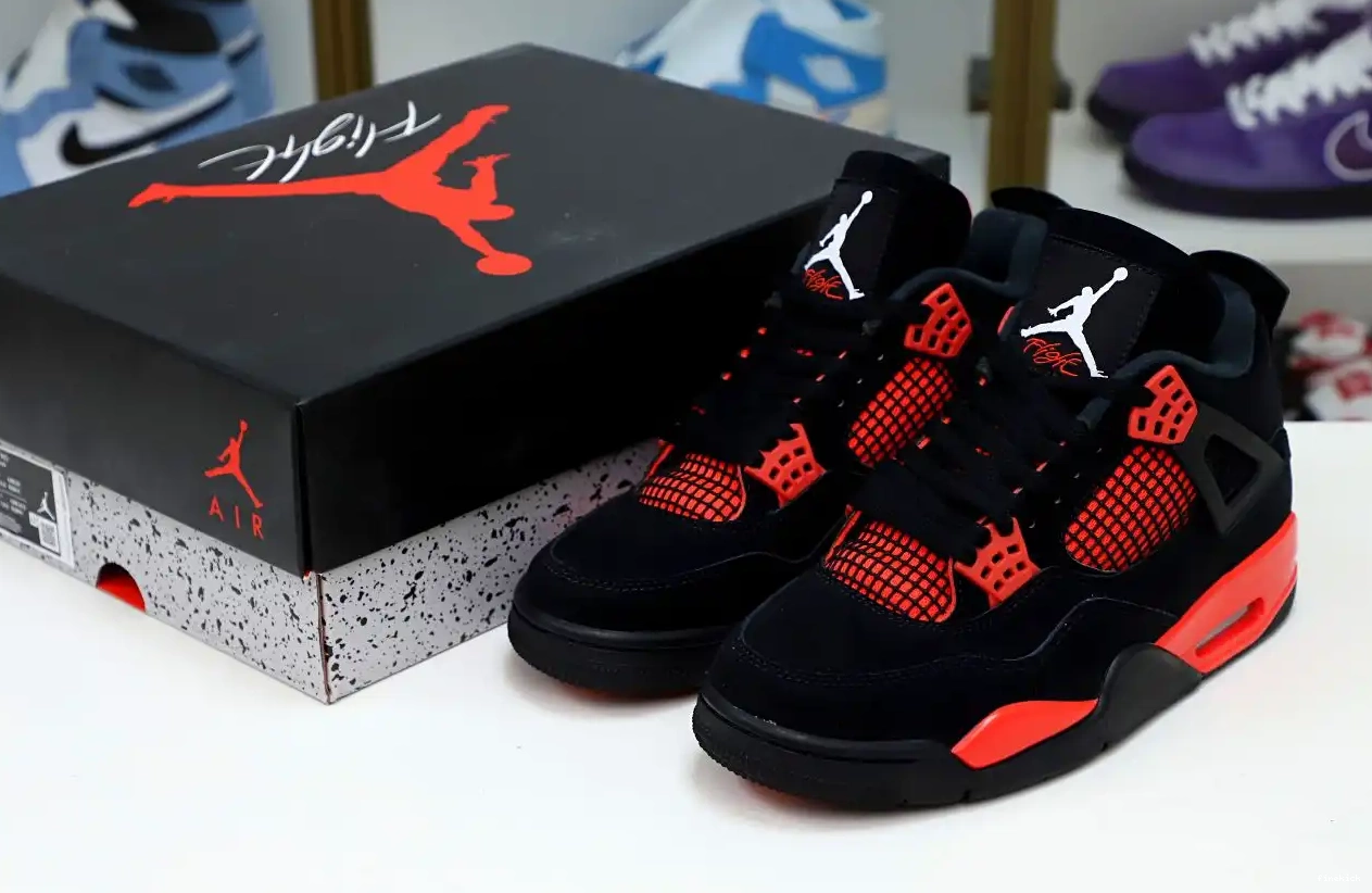 AIR RETRO 4 'RED JORDAN THUNDER' 0625